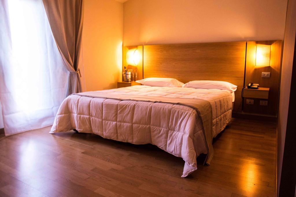 Country House Corte Del Sole Campolungo الغرفة الصورة
